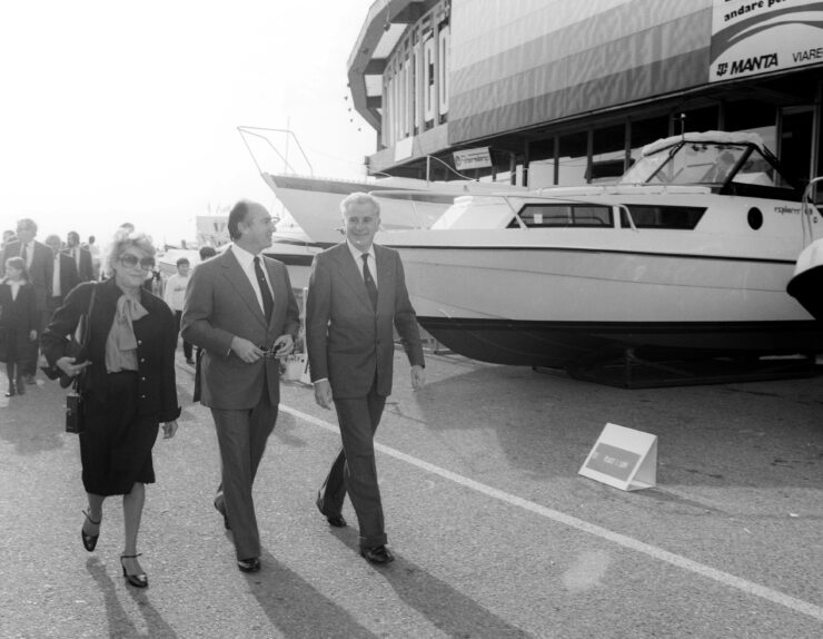 23°-SNI-1983-KARIM-AGA-KHAN