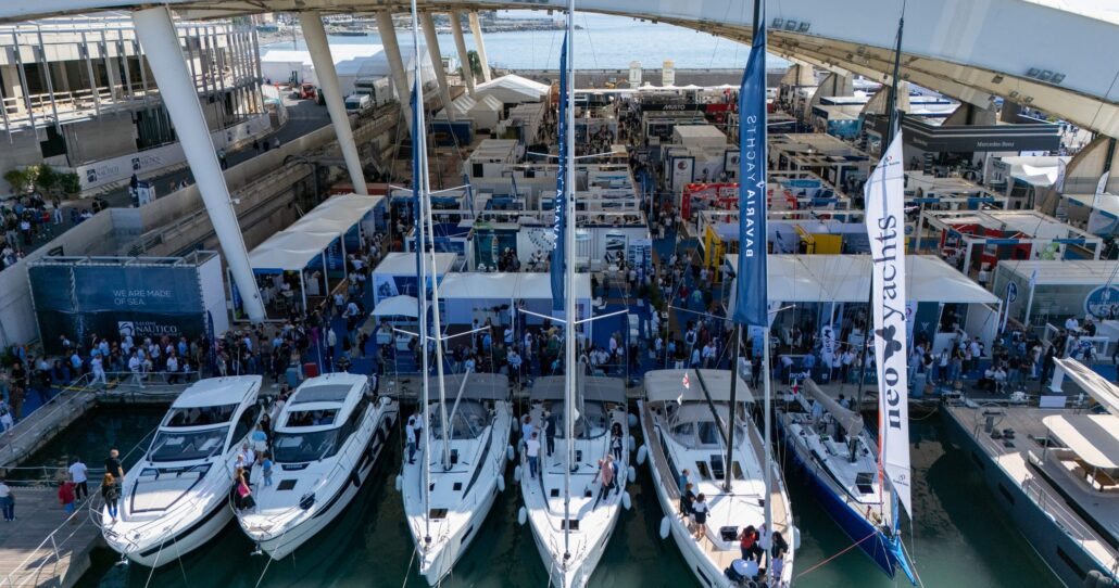 SAILING_WORLD_3