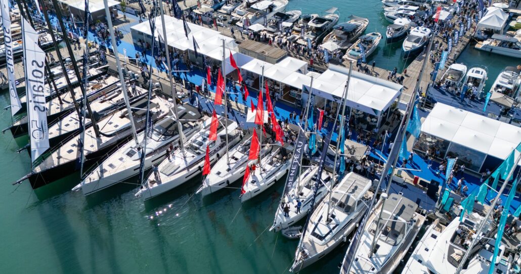 SAILING_WORLD_4