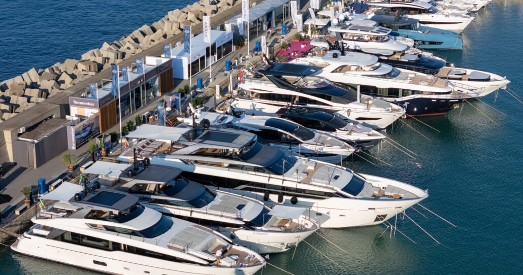 YACHTS&SUPERYACHTS_7 YACHTS&SUPERYACHTS_7