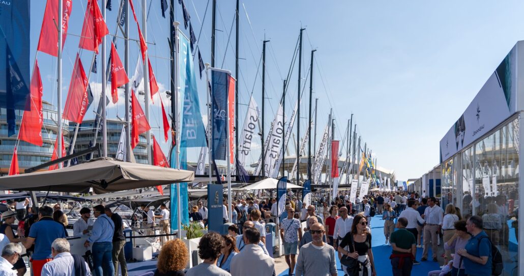 SAILING_WORLD_2400px SAILING_WORLD_2400px