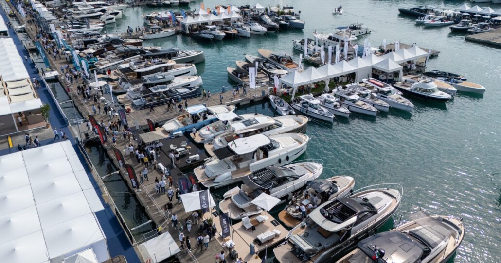 YACHTS&SUPERYACHTS_9_2400px YACHTS&SUPERYACHTS_9_2400px